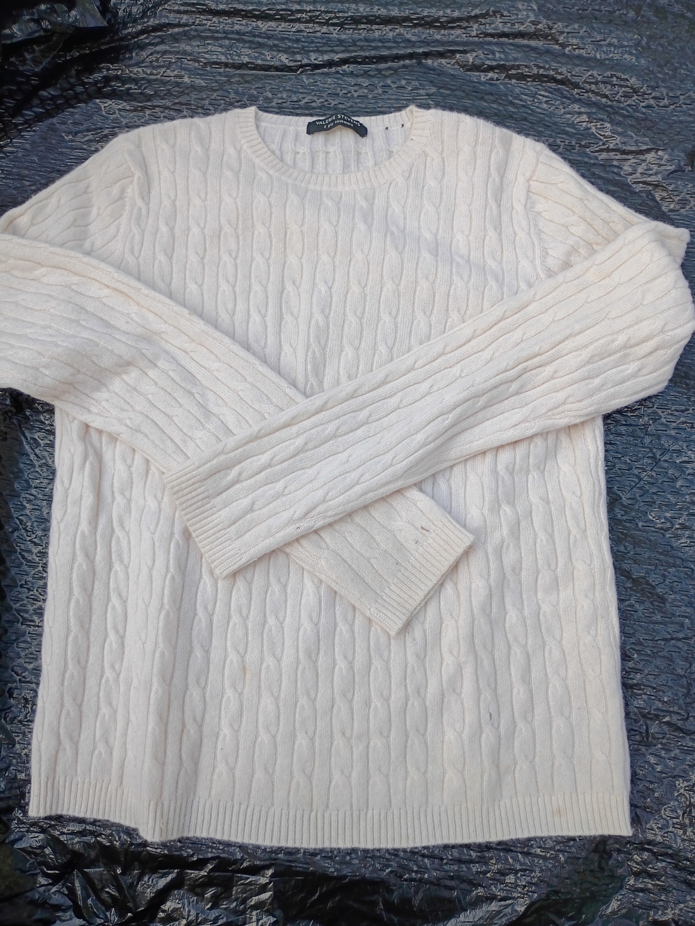 Valerie Stevens Cream Cable-Knit Crewneck Sweater
